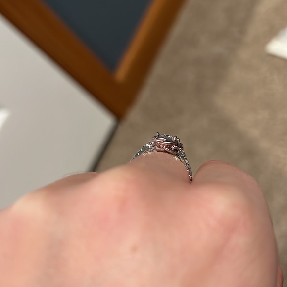 Sterling silver rose ring - Picture 3 of 4